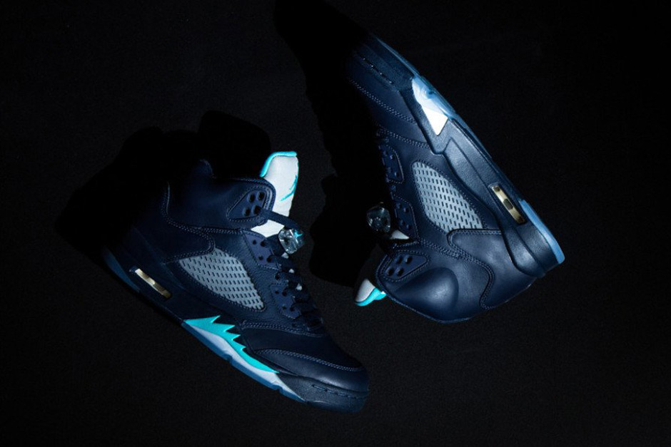 A Detailed Look at the Air Jordan 5 "Hornets"