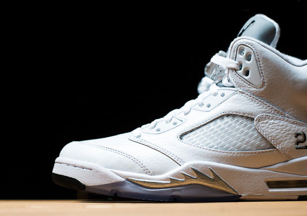 Air Jordan 5 White Metallic Silver Release Reminder 03