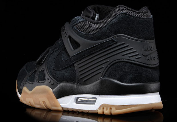nike-air-trainer-3-black-gum-available-01