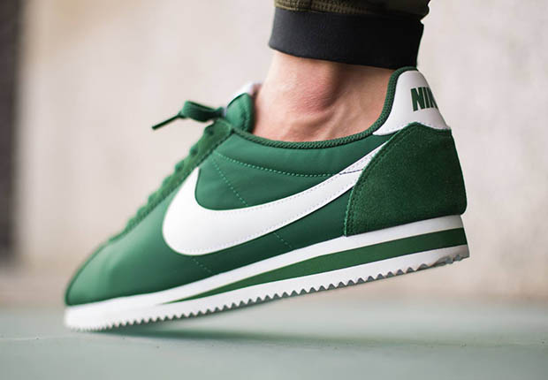 Nike Cortez Nylon Gorge Green 4