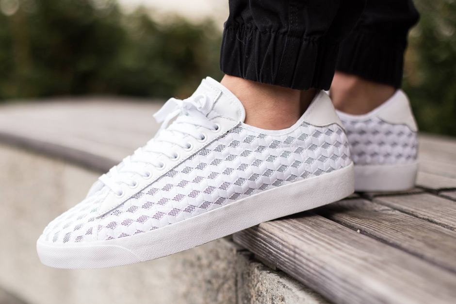 nike-tennis-classic-ac-fashionable-mesh-upper-02