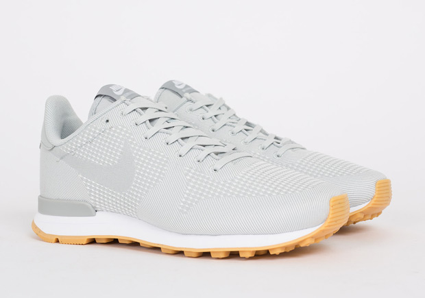Nike WMNS Internationalist JCRD "Grey Mist"