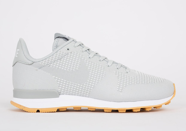 Nike Wmns Internationalist Jcrd Grey Mist 02
