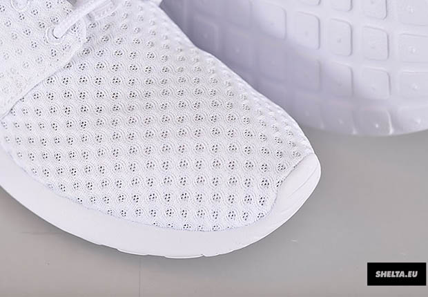 Nike Womens Roshe Run Breeze White Metallic Silver 4