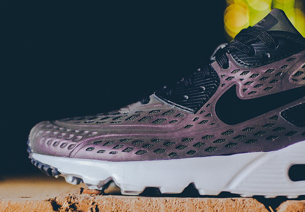 Nike Air Max 90 Ultra Moire Iridescent 4