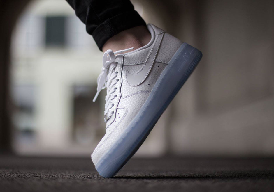 Nike Air Force 1 Low Wmns White Icy Sole 1