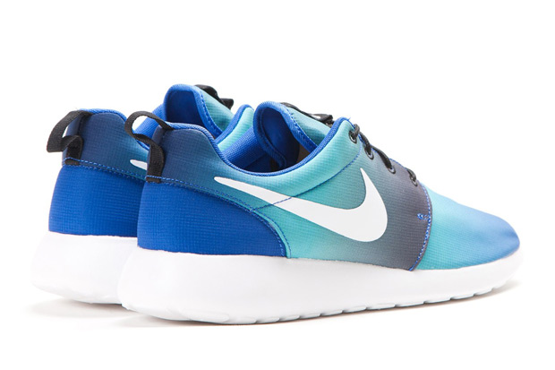 Nike Roshe Run Ocean Gradient 04