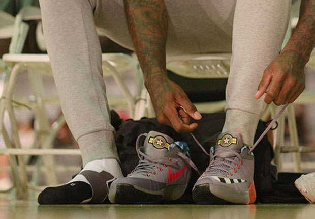 Paul George Debuts The Nike Hyperdunk 2015 Low