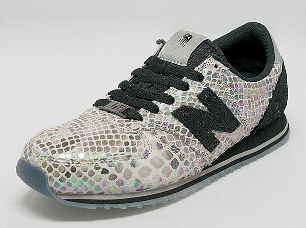 New Balance Iridescent Snakeskin Wmns 420 02