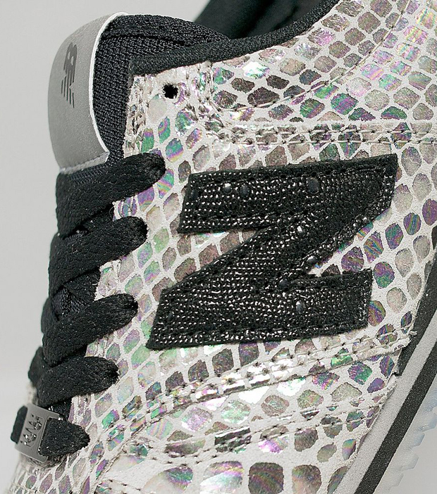 New Balance Iridescent Snakeskin Wmns 420 05