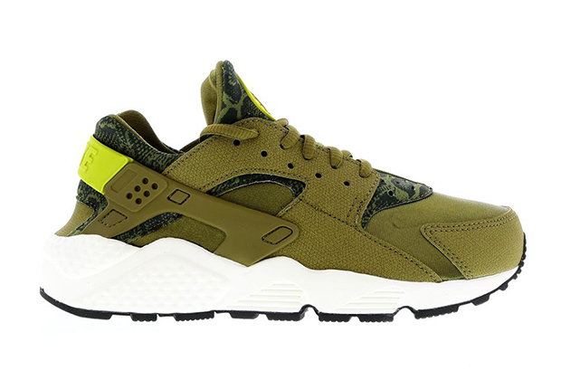 Nike Air Huarache "Militia Green"