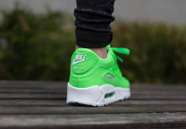 Nike Air Max 90 Leather Voltage Green 4