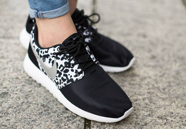 Nike Roshe Run Print Cheetah Black Metlallic Silver 4