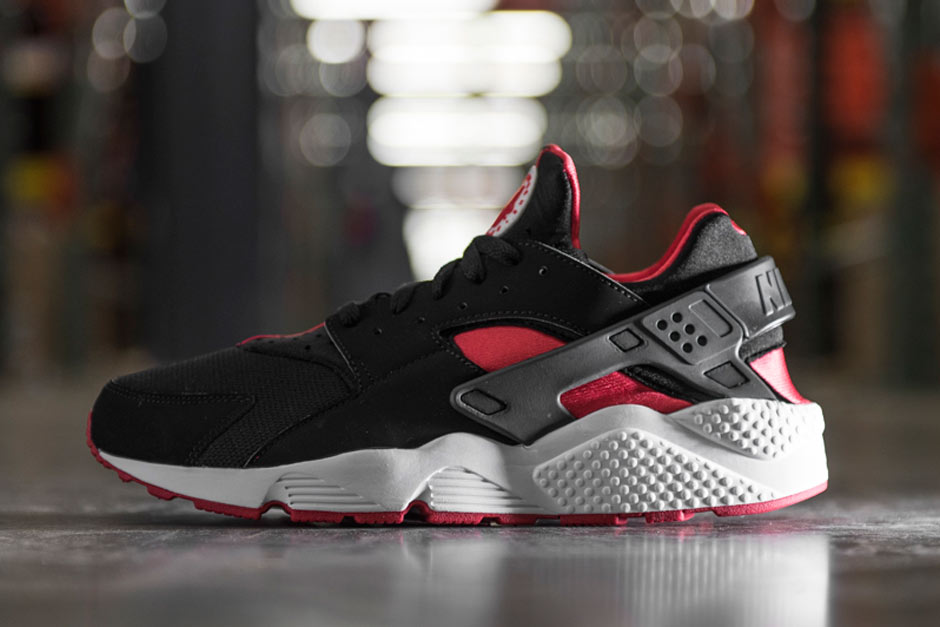 The "Bred" Huaraches Are Available