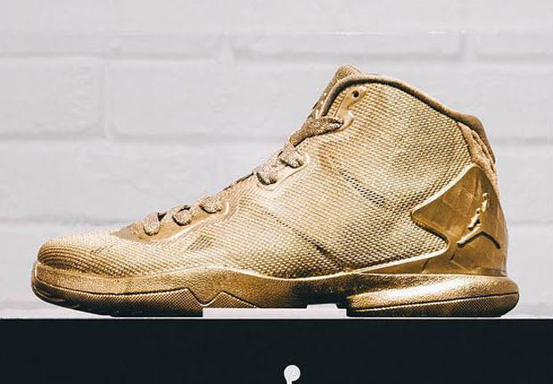 Jordan Super Fly 4 24k Gold Trophy 1