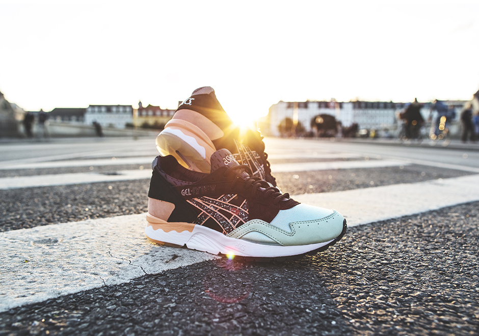 Naked Asics Gel Lyte V 8