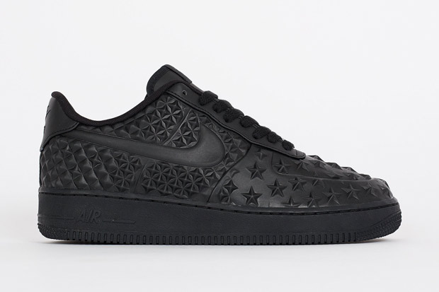Nike Air Force 1 Low Black Stars Stripes 01