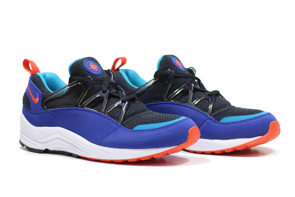 The Nike Air Huarache Light "Ultramarine" Just Hit The U.S. Market