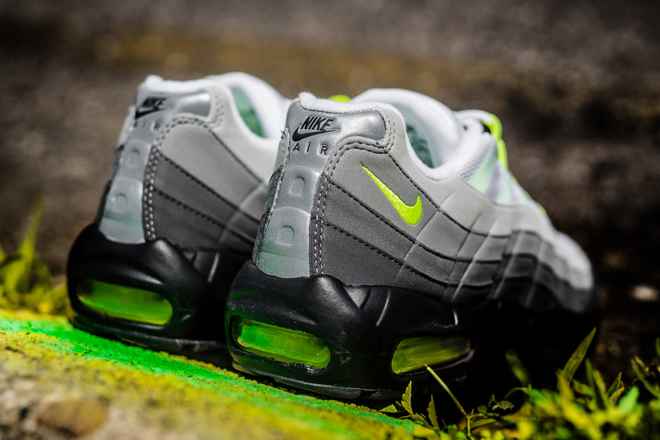 Nike Air Max 95 Og Neon Release Date Reminder 04