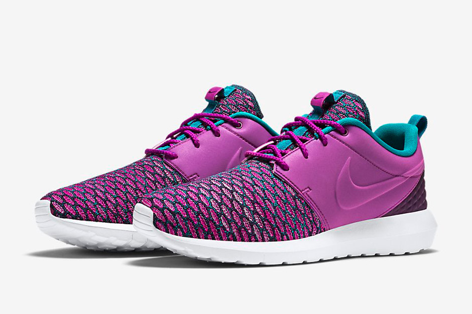 Nike Flyknit Roshe Run Prm Grape Release 01