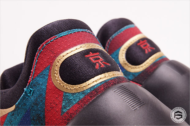 Nike Hyperdunk 2015 Low Detailed Look 07