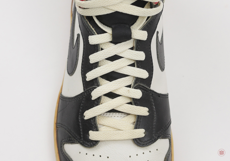 0810 Aj 01 Og Blacktoe 06