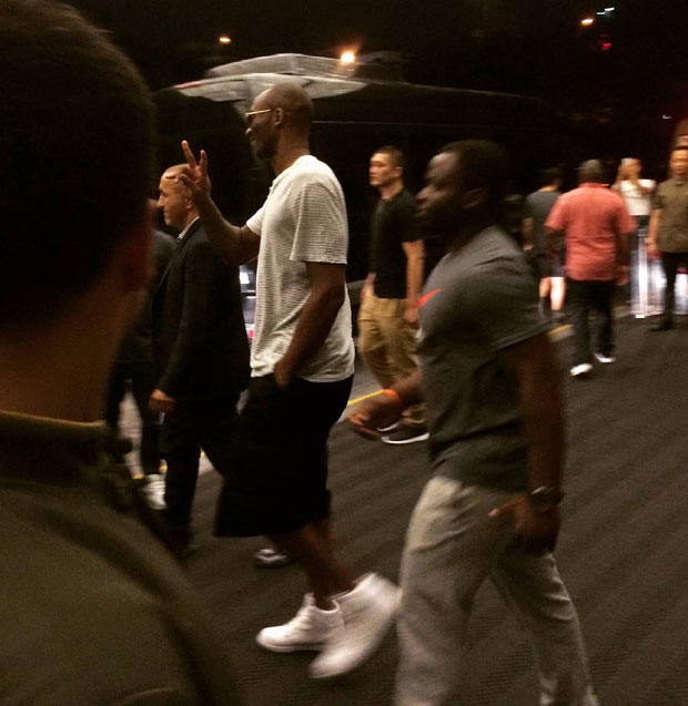 Kobe Bryant Nike Air Force 1 Flyknit 2
