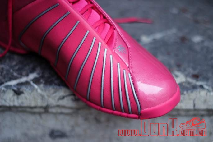 Adidas Tmac 3 Think Pink Retro 03