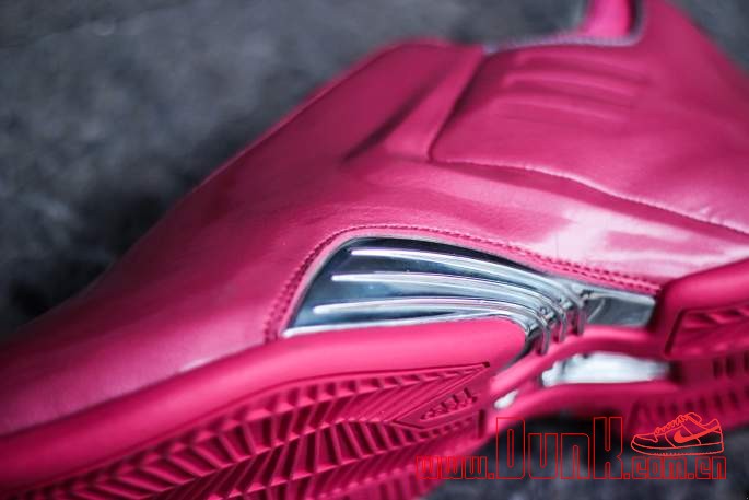 Adidas Tmac 3 Think Pink Retro 04