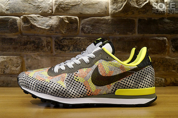Nike Internationalist Jcrd Polka Camo 02