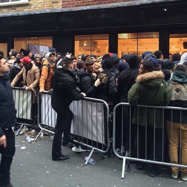 Air Jordan 5 Supreme Campout London Japan 01
