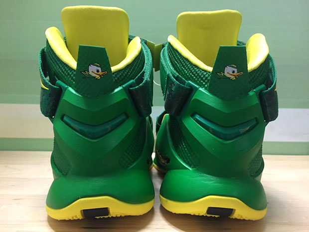 Nike Lebron Soldier 9 Oregon Ducks Women Pe 2