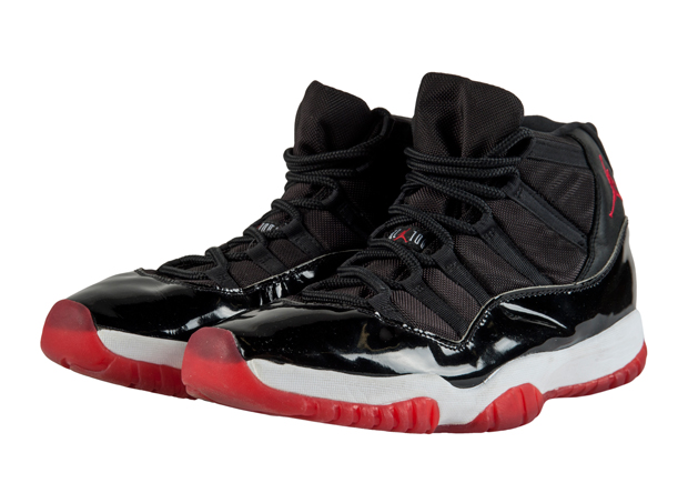 Air Jordan 11 Bred Game 3 96 Finals Autographed 02