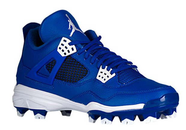 Air Jordan 4 Baseball Cleat Available 01