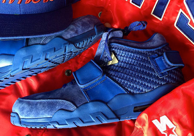 Victor Cruz's Season Is Over, But He's Still A New York Giant
