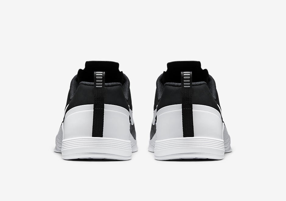 Nike Metcon 1 Black White 5