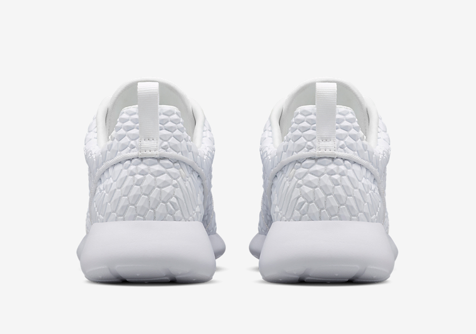 Nike Sportswear Outlandish White Diamondback Collective 05