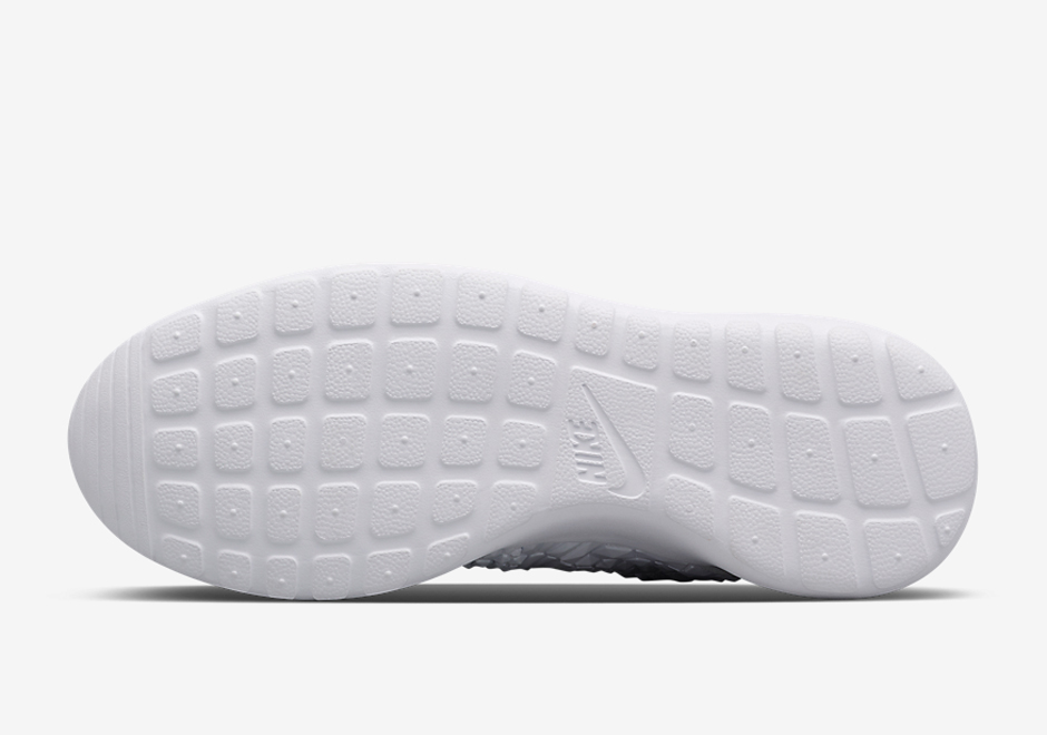 Nike Sportswear Outlandish White Diamondback Collective 06
