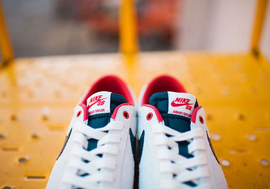 Nike Sb Blazer Low Gt Summit White Obsidian Red 4