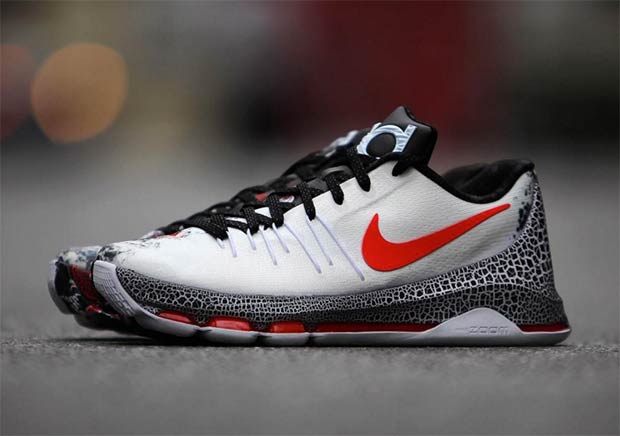 Kevin Durant Is Not Nice Again With The Nike KD 8 "Christmas"