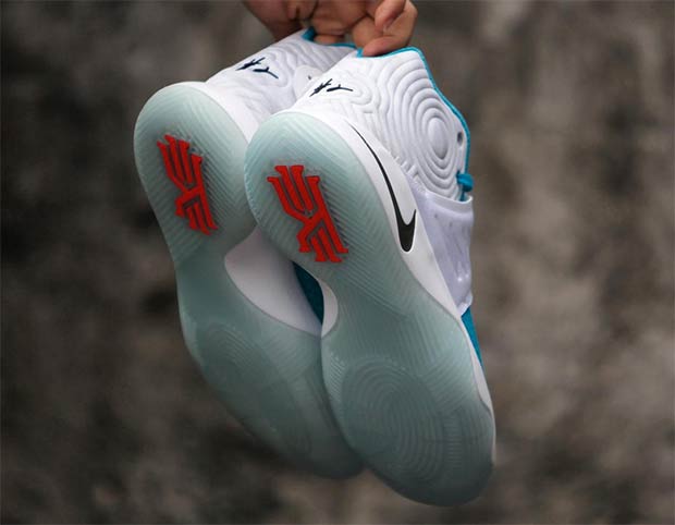 Nike Kyrie 2 Christmas Snowman Release Details 08