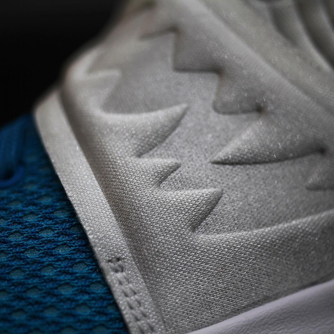 Nike Kyrie 2 Christmas Snowman Release Details 10