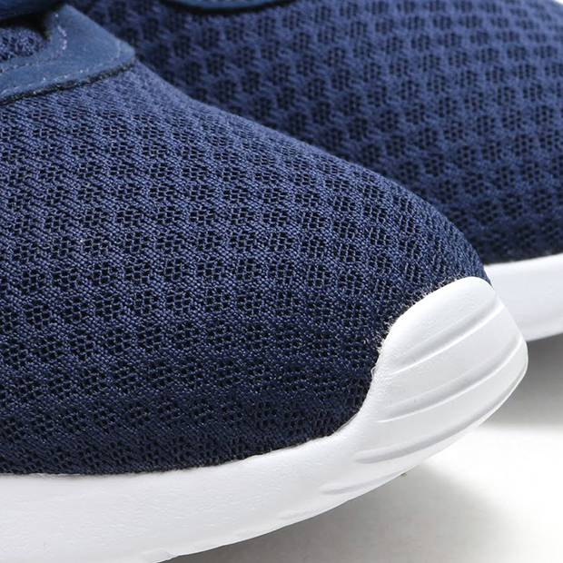 Nike Tanjun Roshe Look Alike 09