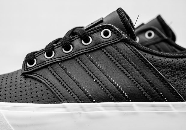 Adidas Seeley Premiere Black 3