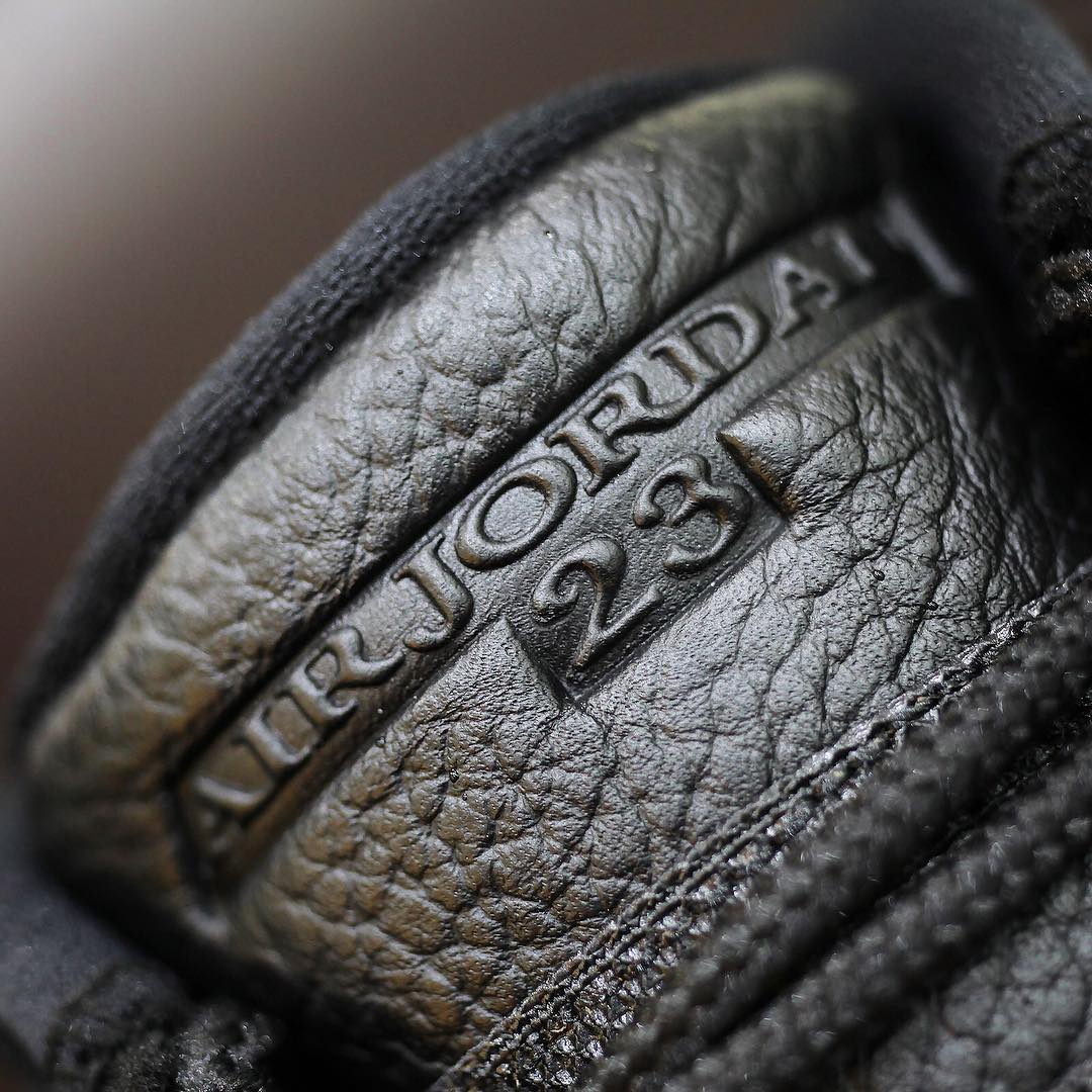 Air Jordan 10 Ovo Black Detailed Images 08