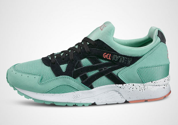 It’s 2016 And “South Beach” Sneakers Are Still A Thing
