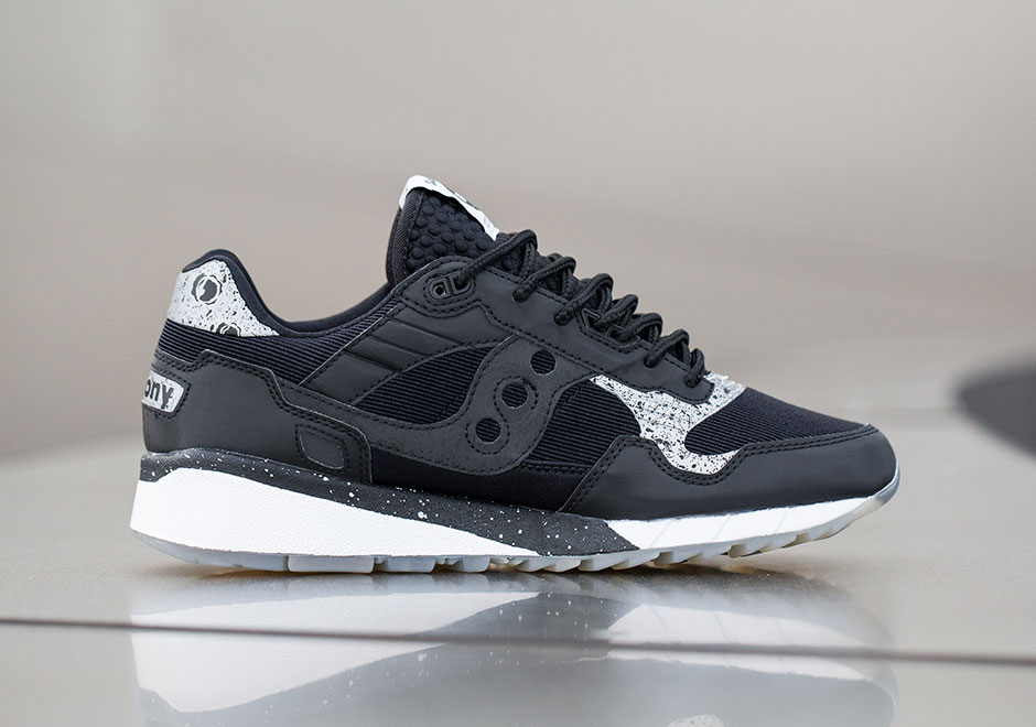 Bait Saucony Shadow 5500 Giant Leaps 2