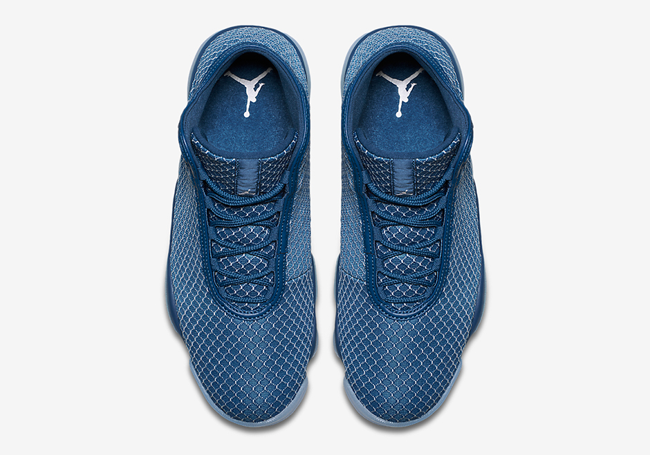 Jordan Horizon French Blue 04