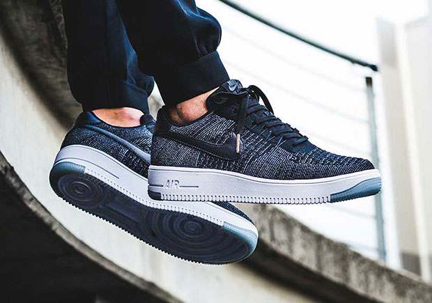 Nike Air Force 1 Low Flyknit Black White