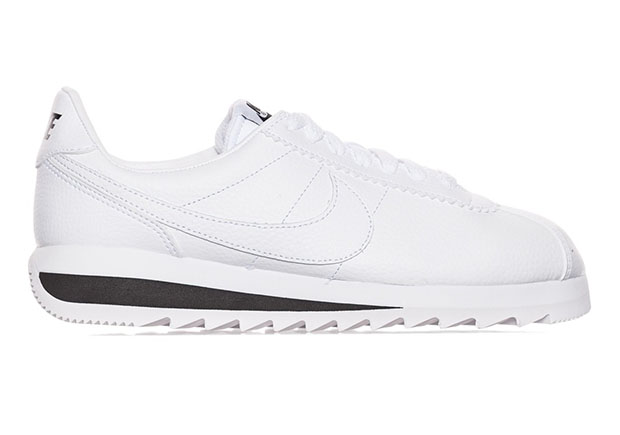 Nike Wmns Classic Cortez Epic Premium White 2